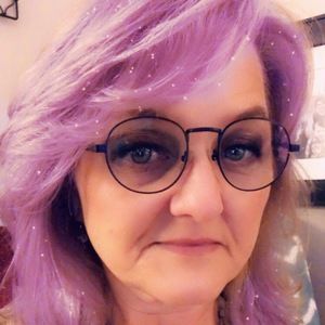 Meet your Posher, Liz